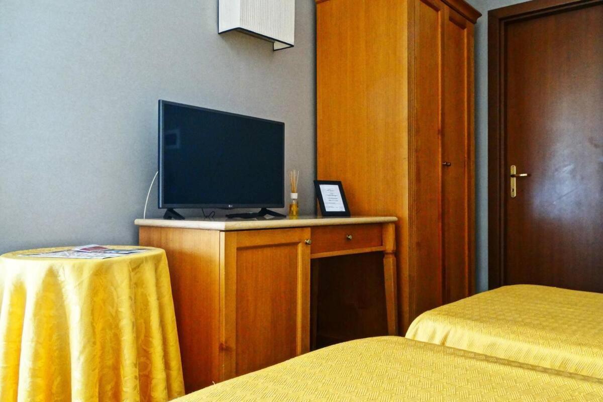 Hotel Dei Quiriti Rome Bagian luar foto