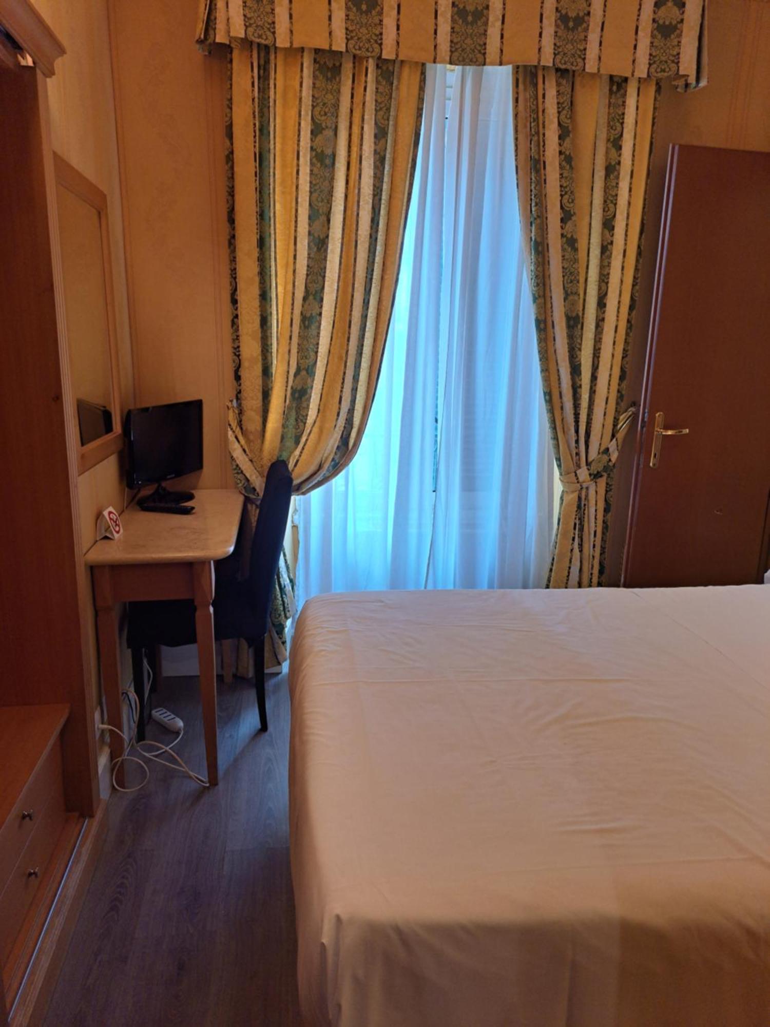Hotel Dei Quiriti Rome Bagian luar foto