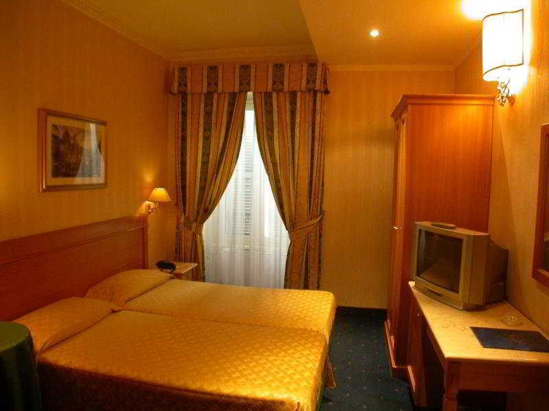 Hotel Dei Quiriti Rome Bagian luar foto